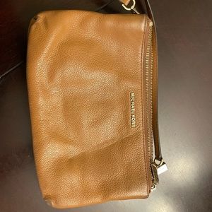 Micheal Kors Crossbody